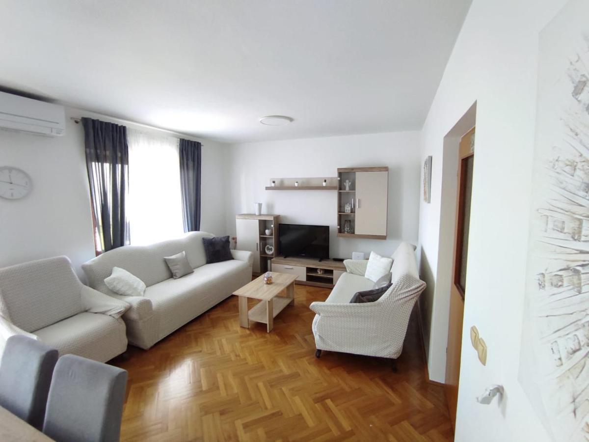 Ferienwohnung House Silva Podstrana Exterior foto